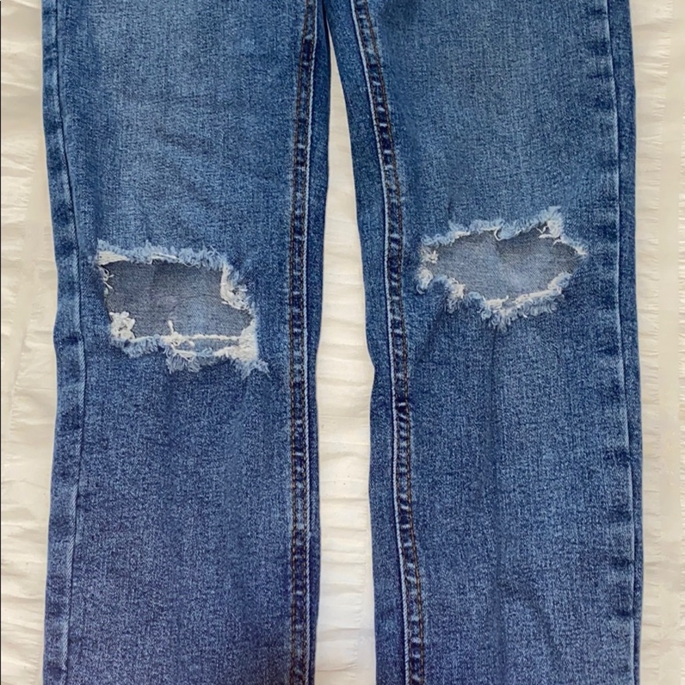 Topshop Ripped Jamie Jeans - Picture 5 of 8